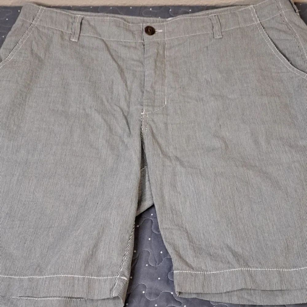 Aeropostale shorts size 38